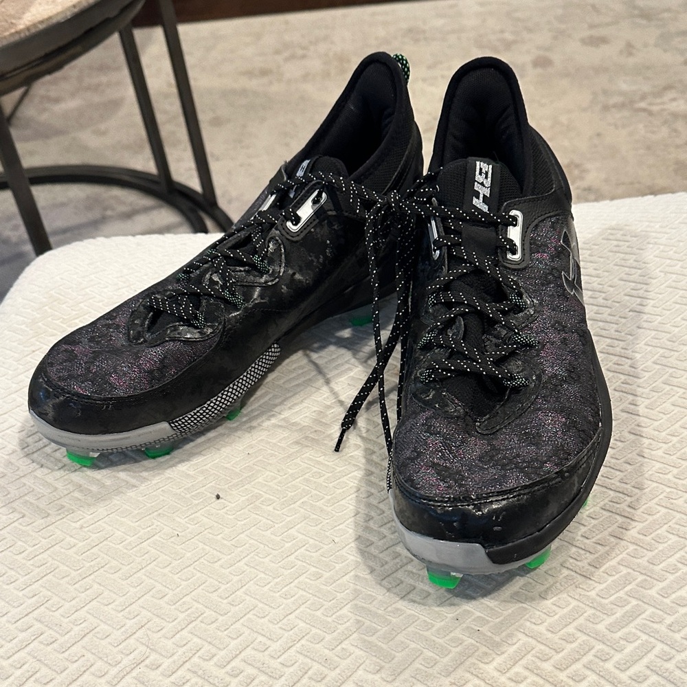 Under Armour Men’s Black Athletic Cleats with Purple Accents and Green Studs